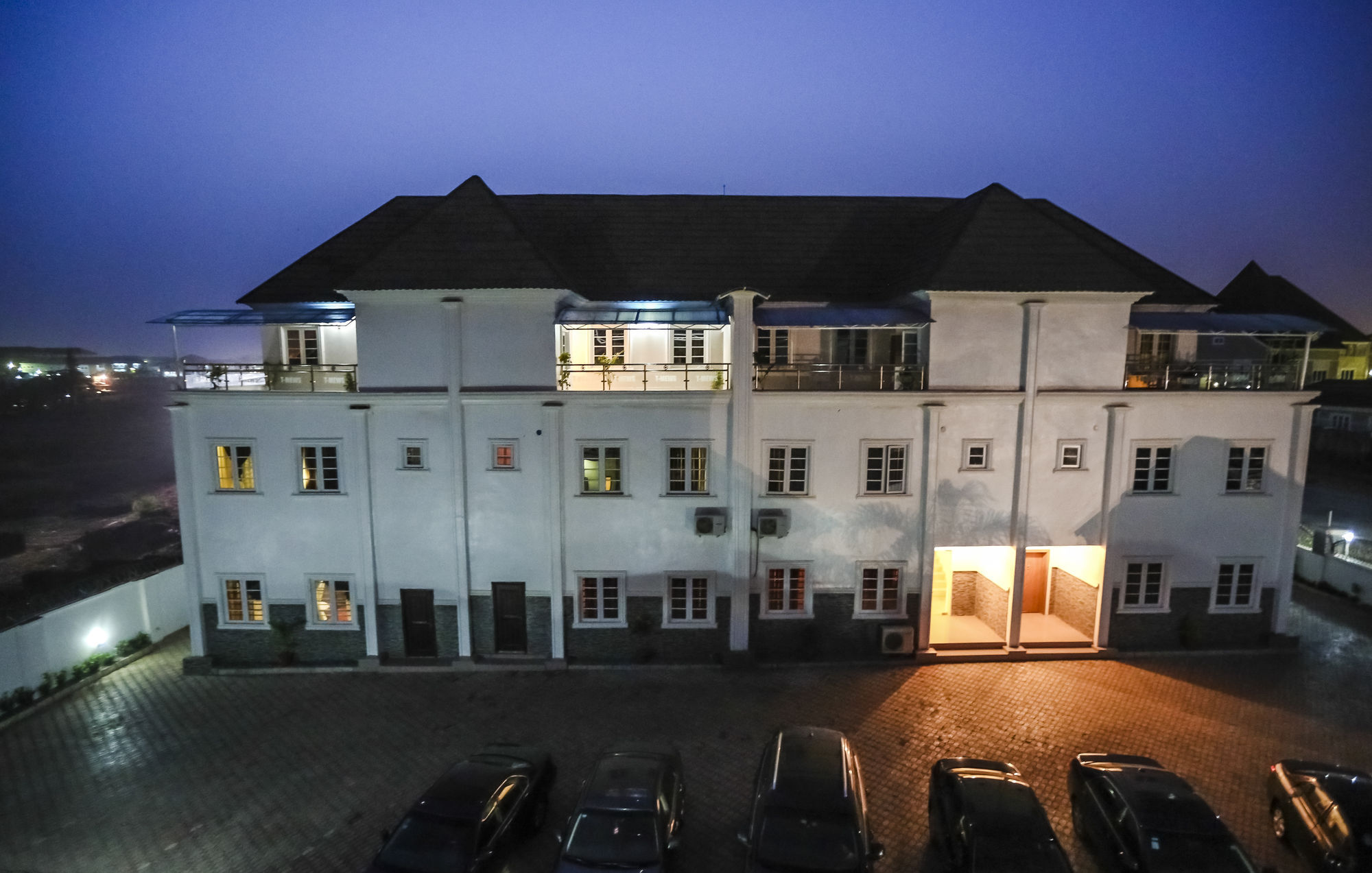 Tranquil Mews Hotel Jabi Экстерьер фото